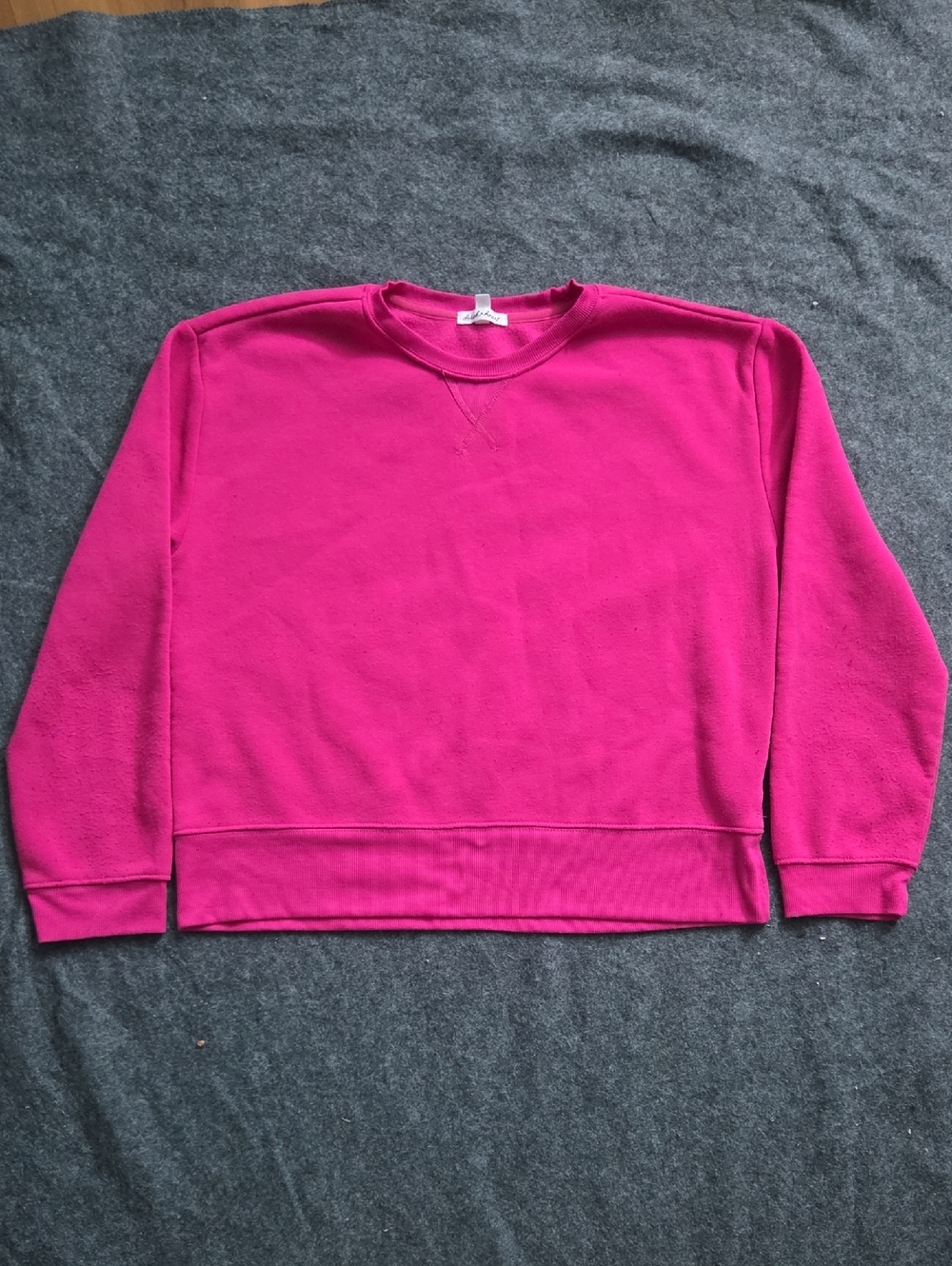 Derek Heart Men's Crewneck Sweatshirt in Fuchsia Pink